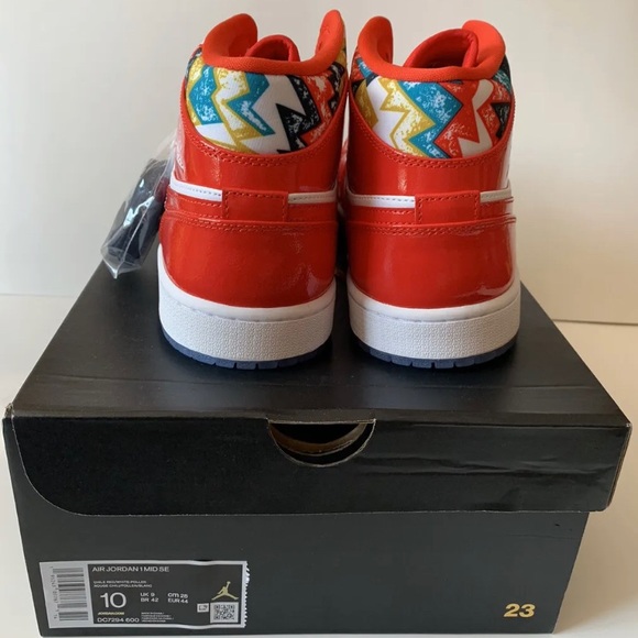 Air Jordan 1 Mid SE, Chile Red / White, Men's Size 10, DC7294 600, NEW WITH BOX! - Picture 4 of 11